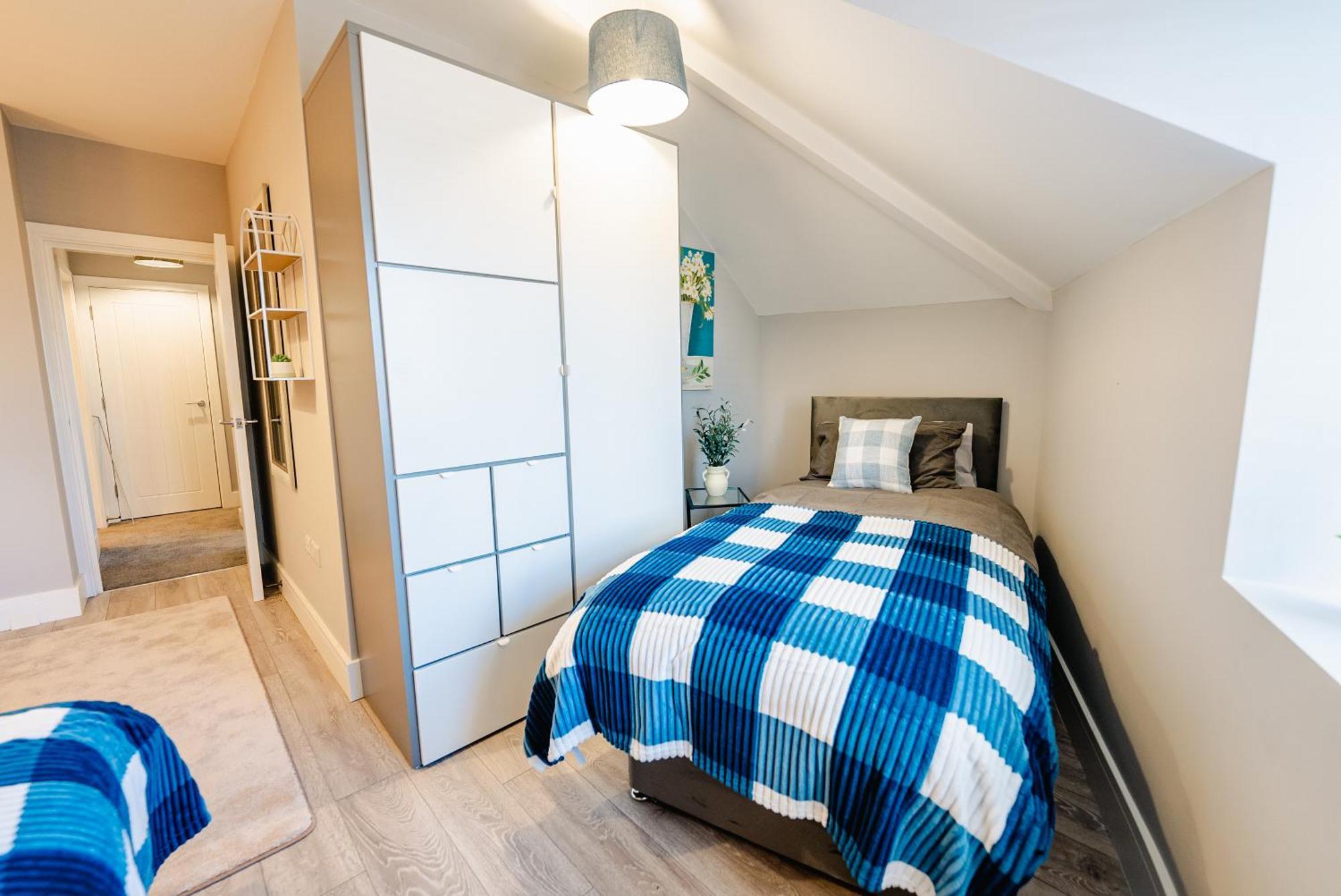Luxury Spacious 2-bed & High Ceiling Cardiff