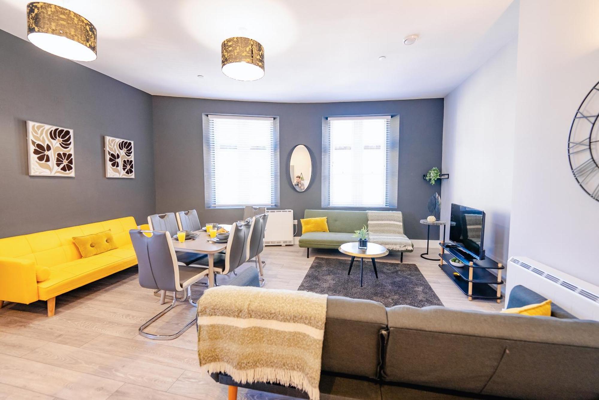 Luxury Spacious 2-bed & High Ceiling Apartment Cardiff